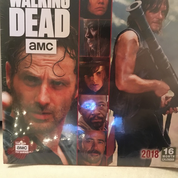 🔥2/$10🔥The Walking Dead 2018 Calendar - Picture 3 of 6